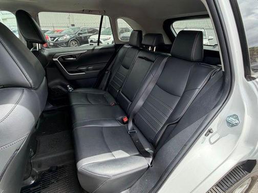 Wind Chill Pearl 2023 Toyota RAV4 XLE Premium