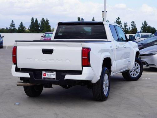 Ice Cap 2026 Toyota Tacoma SR5