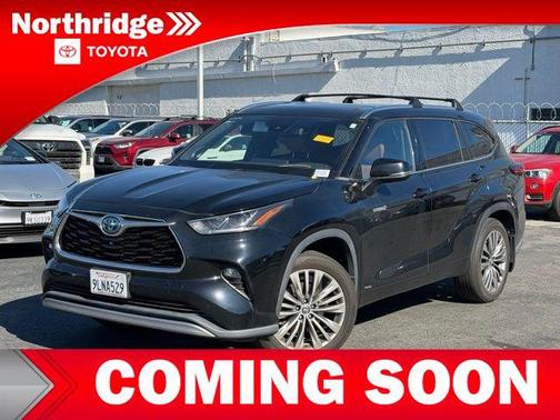 2021 Toyota Highlander Hybrid Platinum
