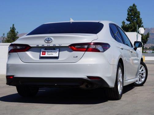 Ice Edge 2023 Toyota Camry LE