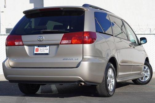 2004 Toyota Sienna LE