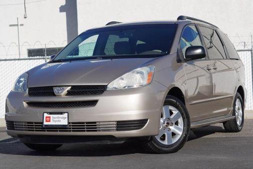 2004 Toyota Sienna LE