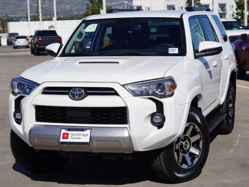 2024 Toyota 4Runner TRD Off Road