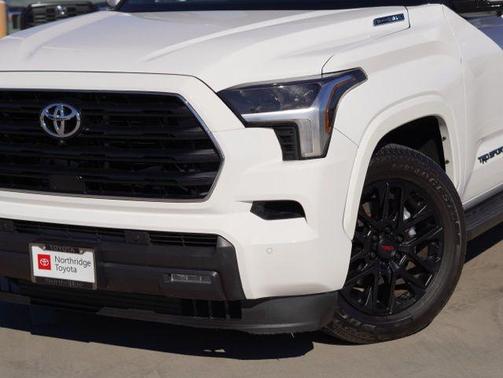 2025 Toyota Sequoia SR5