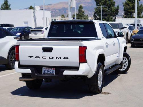 Ice Cap 2025 Toyota Tacoma SR5
