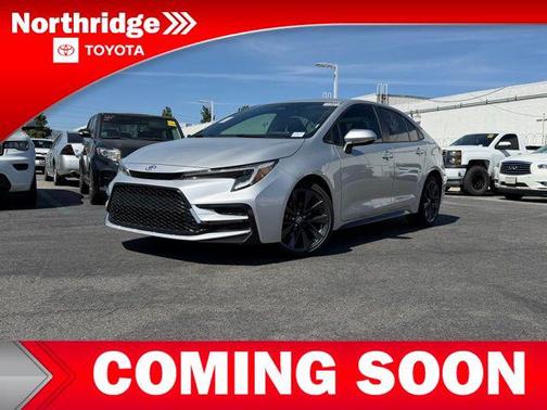 Classic Silver Metallic 2024 Toyota Corolla XSE