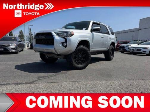 Classic Silver Metallic 2016 Toyota 4Runner Trail Premium