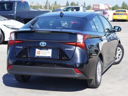Midnight Black Metallic 2020 Toyota Prius LE