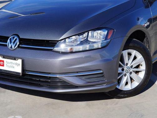 2018 Volkswagen Golf TSI S