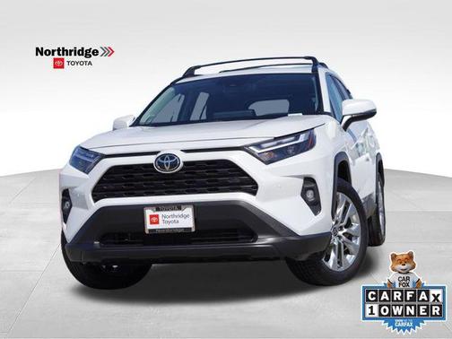 Wind Chill Pearl 2025 Toyota RAV4 XLE Premium