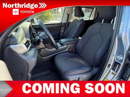 2020 Toyota Highlander LE