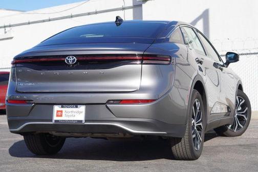 2025 Toyota Crown XLE