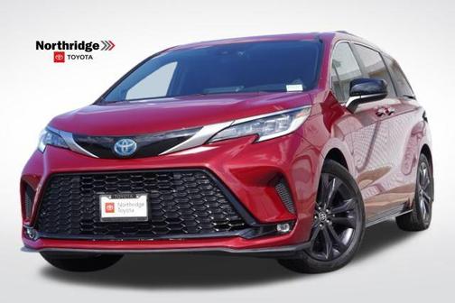 2022 Toyota Sienna XSE 7 Passenger