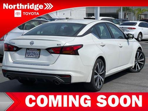 2022 Nissan Altima SR FWD