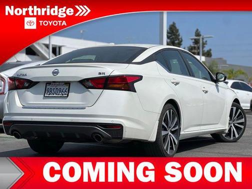 2022 Nissan Altima SR FWD