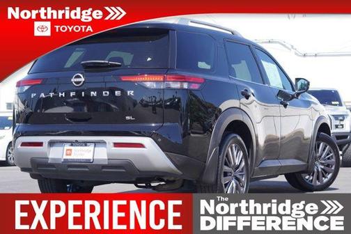 2022 Nissan Pathfinder SL 2WD
