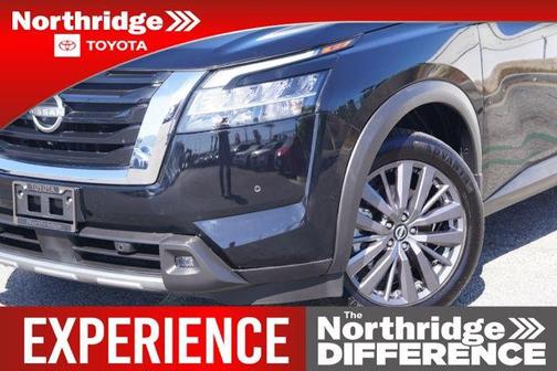 2022 Nissan Pathfinder SL 2WD