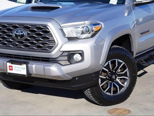 2020 Toyota Tacoma TRD Sport