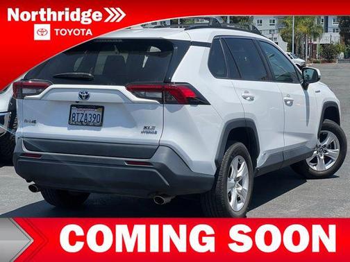 2021 Toyota RAV4 Hybrid XLE