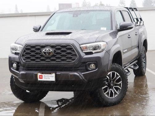 2020 Toyota Tacoma TRD Sport