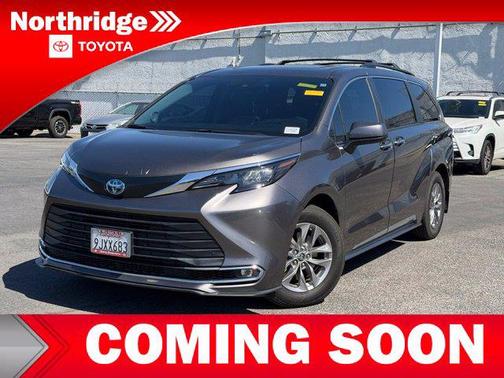 Predawn Gray Mica 2024 Toyota Sienna XLE