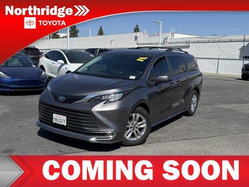 2022 Toyota Sienna XLE