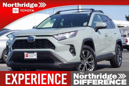 2022 Toyota RAV4 Hybrid XLE Premium