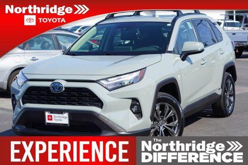 2022 Toyota RAV4 Hybrid XLE Premium