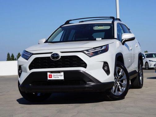 Wind Chill Pearl 2023 Toyota RAV4 XLE Premium