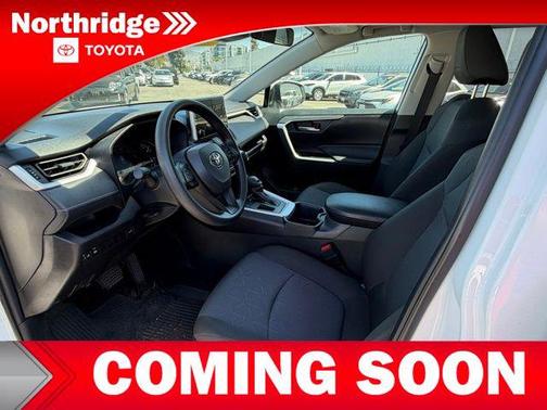 Ice Cap 2025 Toyota RAV4 XLE