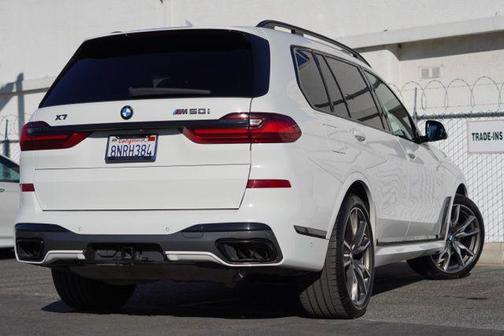 2020 BMW X7 M50i