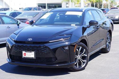 2025 Toyota Crown Signia XLE