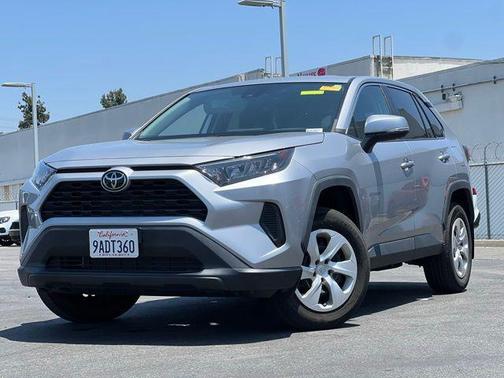 2022 Toyota RAV4 LE