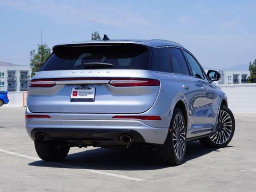 Elite Blue Metallic Clearcoat 2022 Lincoln Corsair Grand Touring