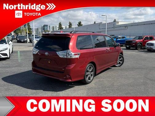 Salsa Red Pearl 2020 Toyota Sienna SE Premium