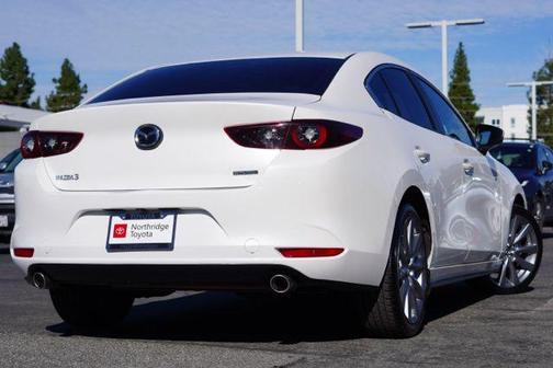 2023 Mazda Mazda3 FWD w/Preferred Package