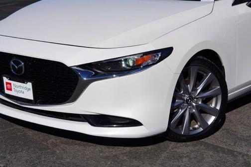 2023 Mazda Mazda3 FWD w/Preferred Package