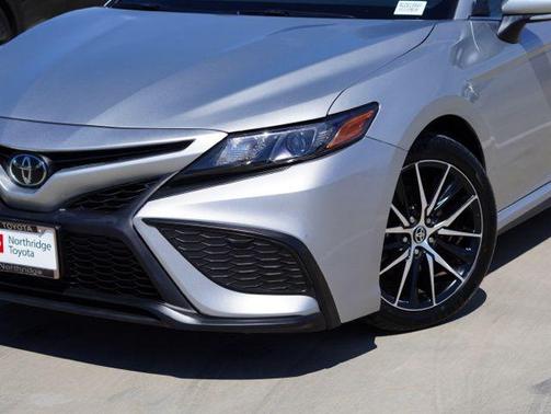 Celestial Silver Metallic 2024 Toyota Camry SE