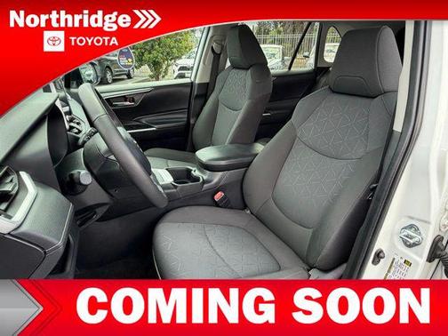 Ice Cap 2024 Toyota RAV4 XLE