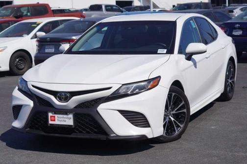 2018 Toyota Camry SE
