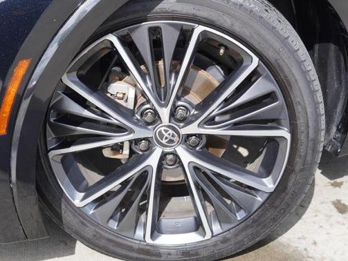 2023 Toyota Prius XLE