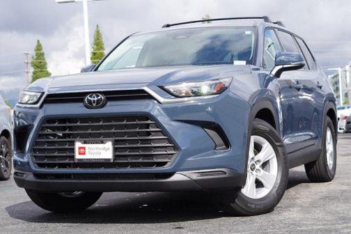 2026 Toyota Highlander LE