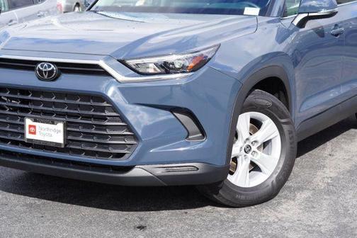 2026 Toyota Highlander LE