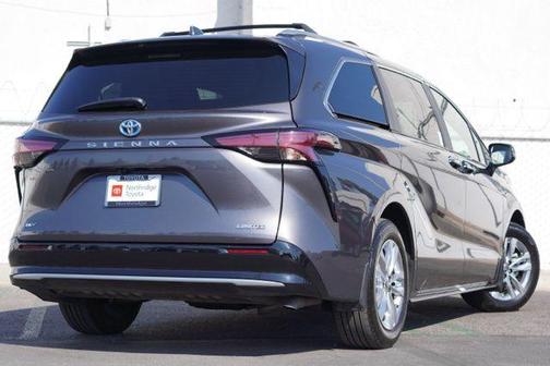 2025 Toyota Sienna Limited 7-Passenger