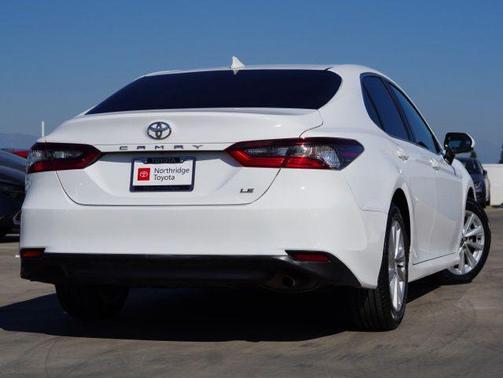 2022 Toyota Camry LE