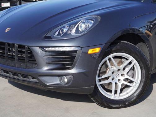 2018 Porsche Macan Base