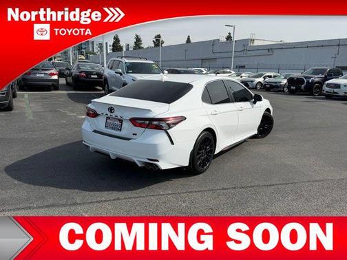 Super White 2021 Toyota Camry SE
