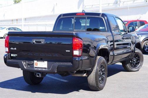 2022 Toyota Tacoma SR5
