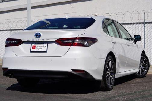 2023 Toyota Camry Hybrid XLE