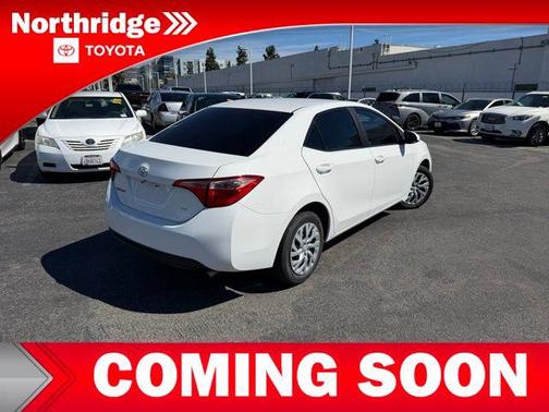 Super White 2017 Toyota Corolla LE